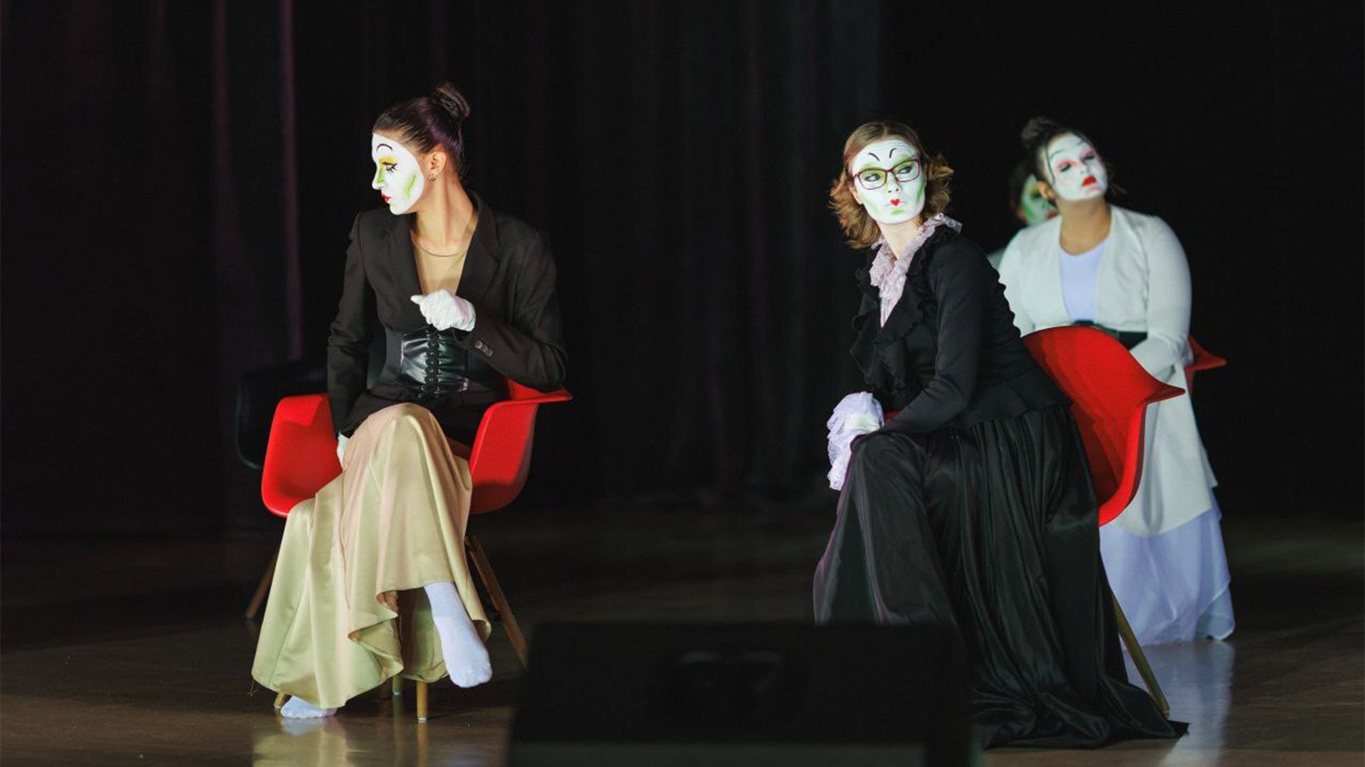 Спектакль «Красного Зонта» признан лучшим на театральном фестивале в Благовещенске