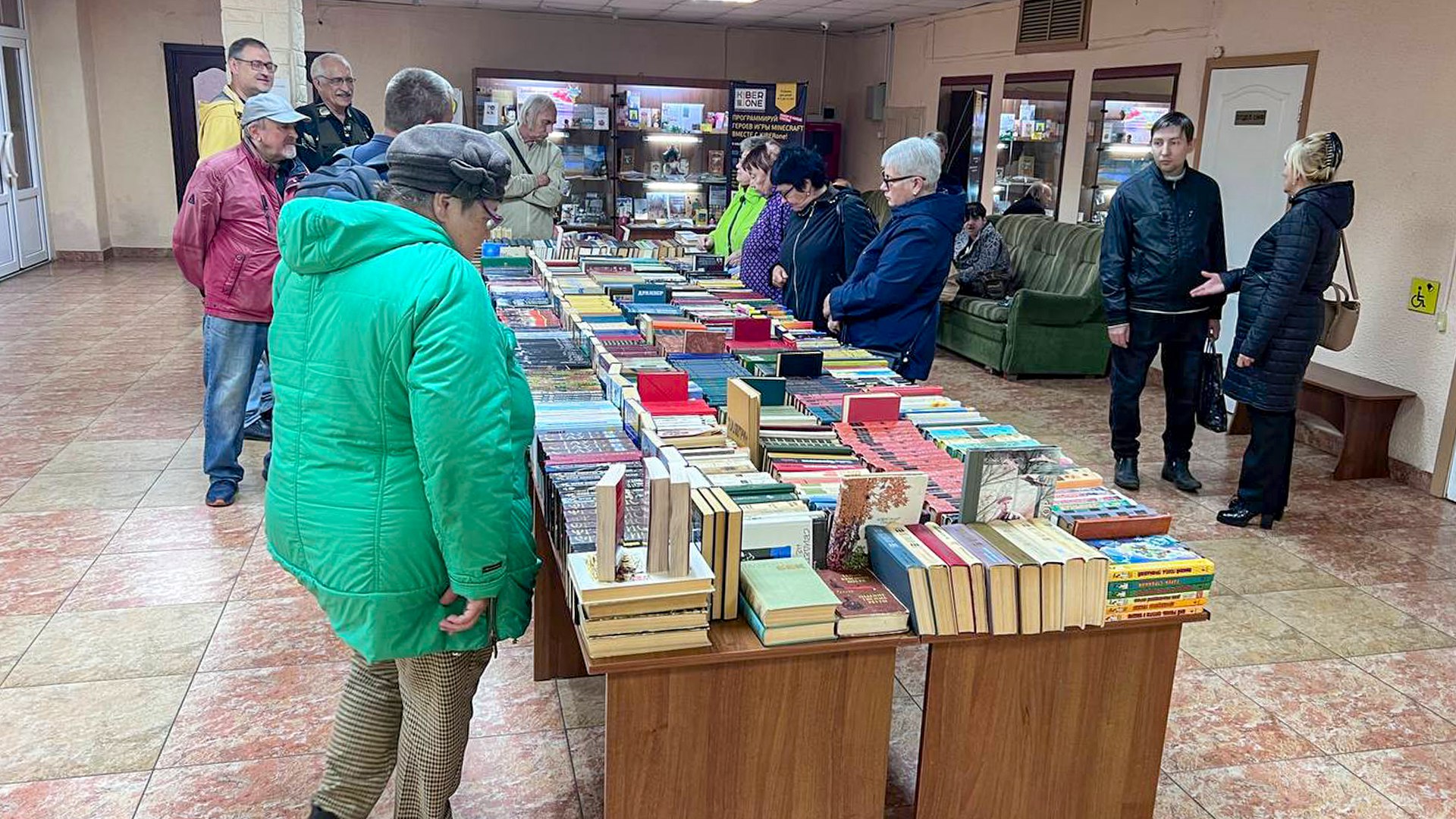 Забрать домой книги бесплатно можно будет с «книжного развала» в библиотеке Островского