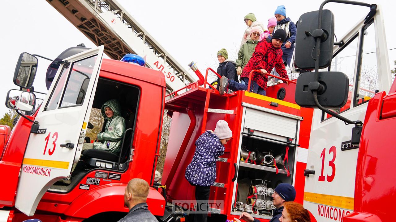 Выставку пожарной техники устроят завтра на Театральной площади