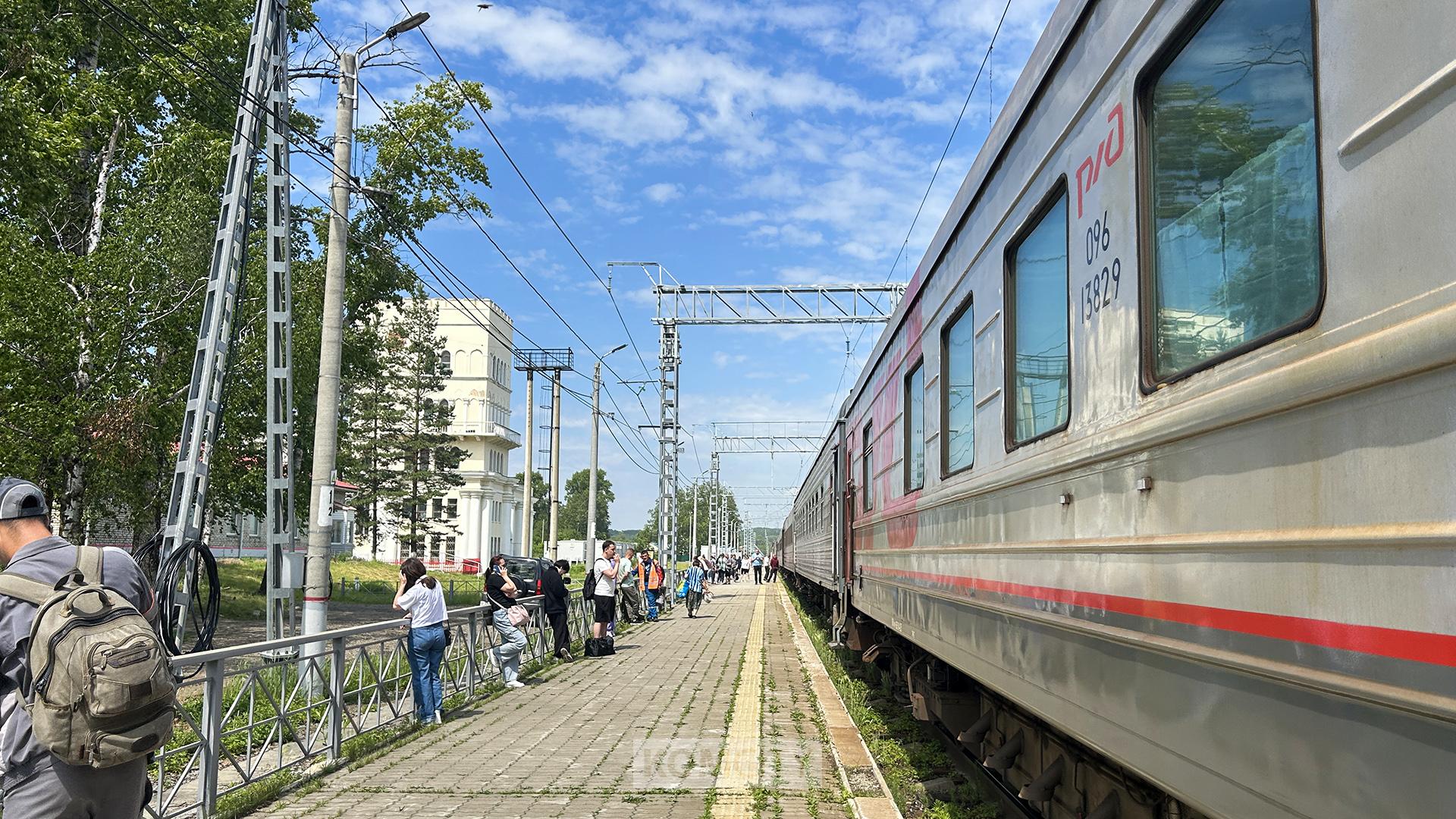 Комсомольчан спрашивают, нужна ли им электричка до Хабаровска с 3-часовой дорогой