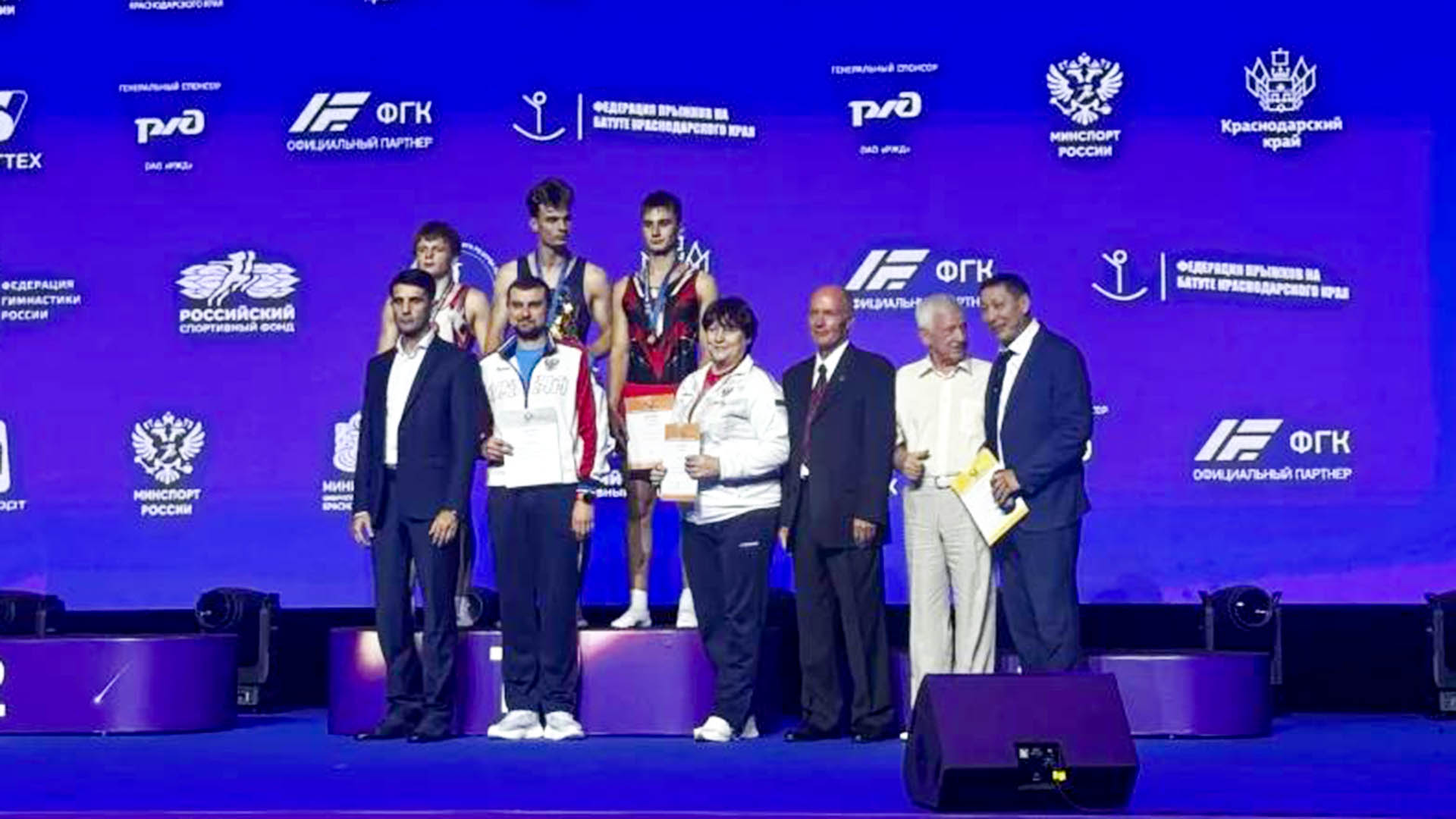 Комсомольчане отобрались на Чемпионат мира по прыжкам на батуте