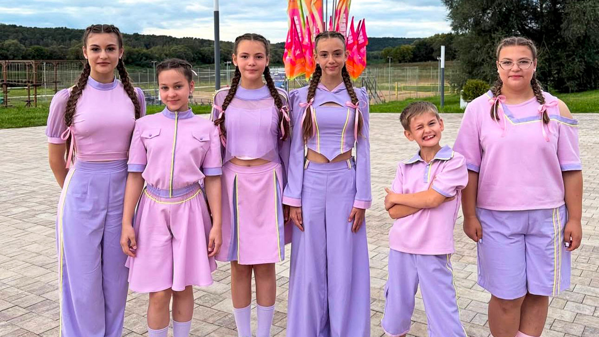Комсомольские школьники отправились на Международный фестиваль КВН