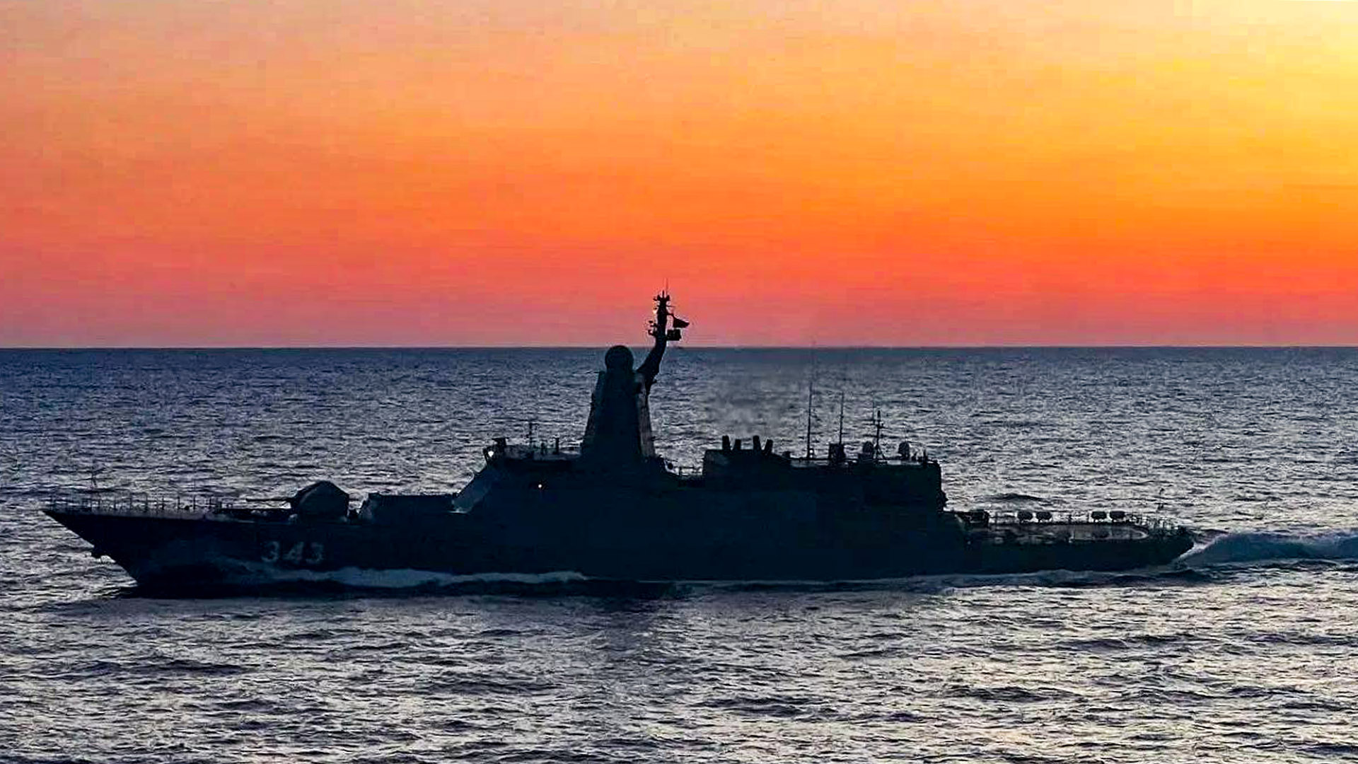 Построенный амурскими корабелами корвет «Резкий» уничтожил подлодку противника на учениях в заливе Петра Великого